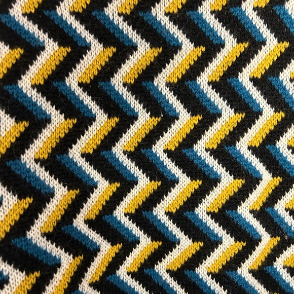 Zara Retro Lightning Mock Neck - Picture 3 of 3